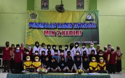 PEMBINAAN KADER TIWISADA