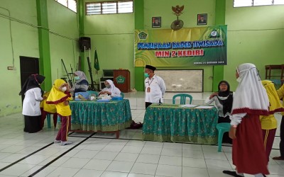 Bulan Imunisasi Anak Sekolah (BIAS) kembali digelar di MIN 2 Kediri